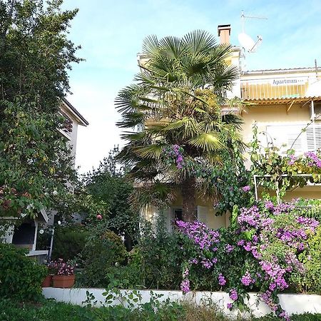 Apartments Miriam Srima Vodice Kültér fotó