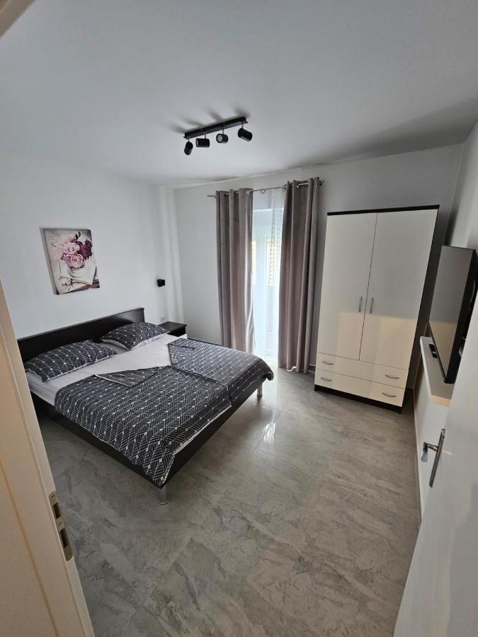 Apartments Miriam Srima Vodice Kültér fotó