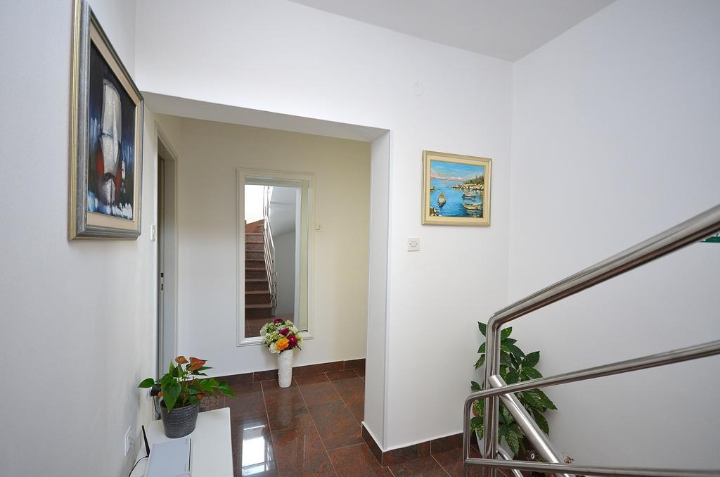 Apartments Miriam Srima Vodice Kültér fotó