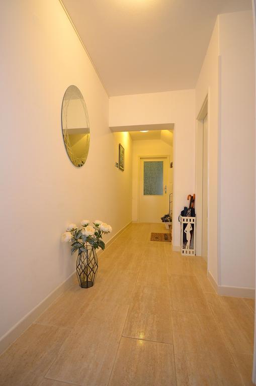 Apartments Miriam Srima Vodice Kültér fotó