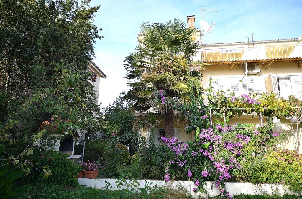 Apartments Miriam Srima Vodice Kültér fotó